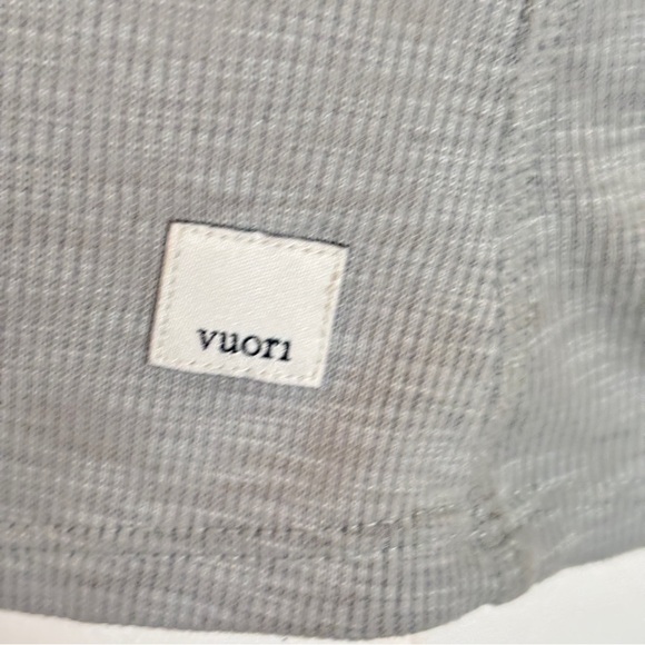 Vuori Sunrise High Neck Green Tank Top - Picture 4 of 5